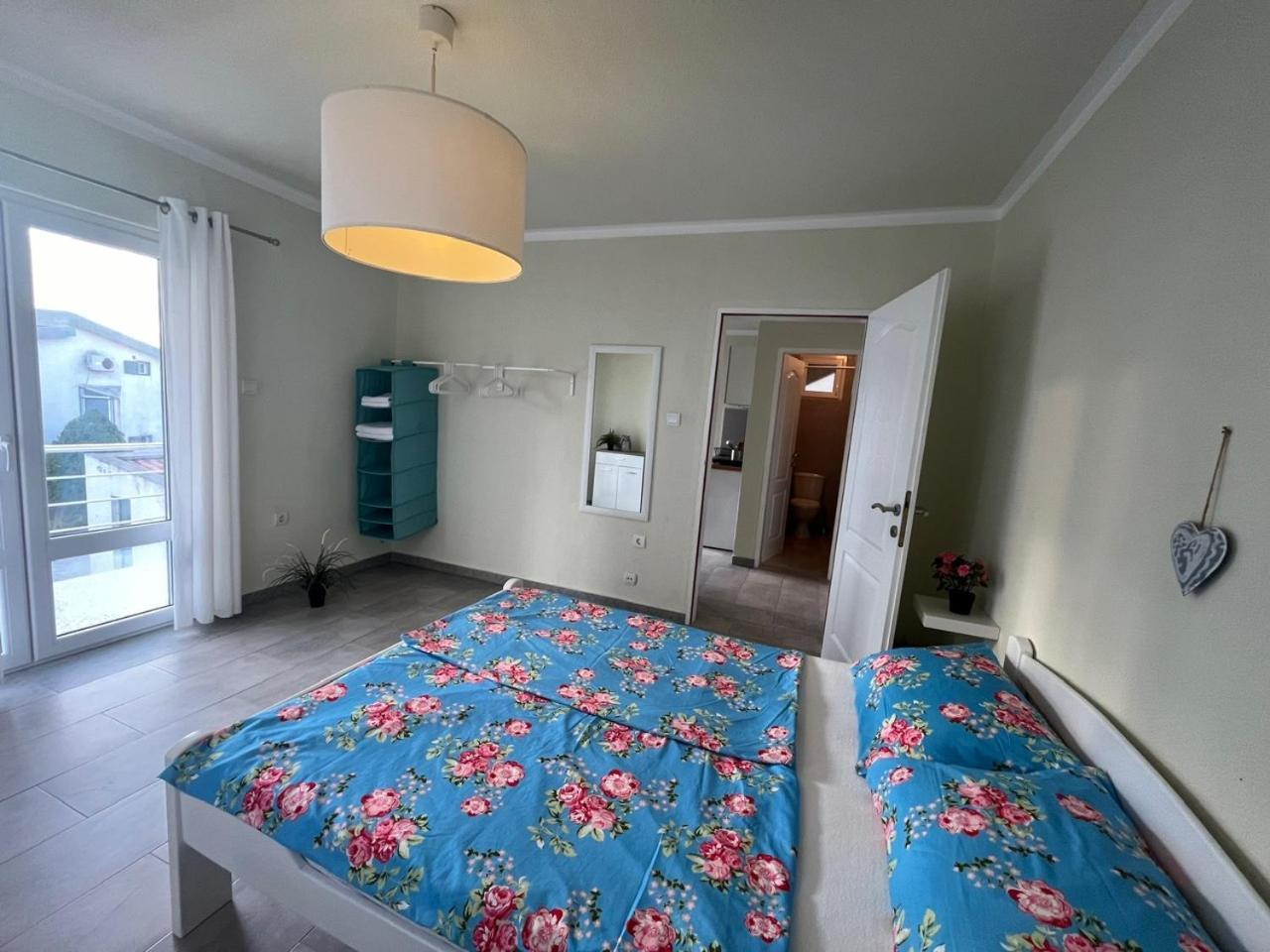 Gosa Apartments Bar Eksteriør bilde